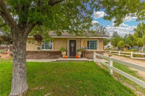 3140 Duffy St, San Bernardino, CA 92407