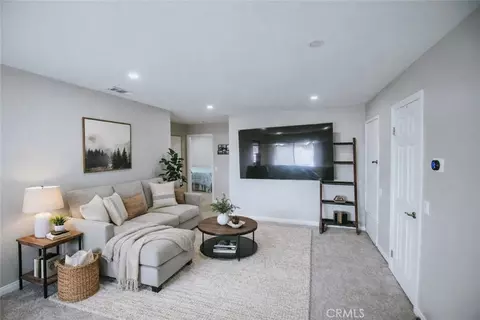 1554 Border Ave #G, Corona, CA 92882