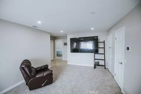 1554 Border Ave #G, Corona, CA 92882