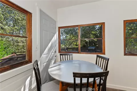 Dining - 1262 Bear Springs Rd, Rimforest, CA 92378 photo 2 of 2