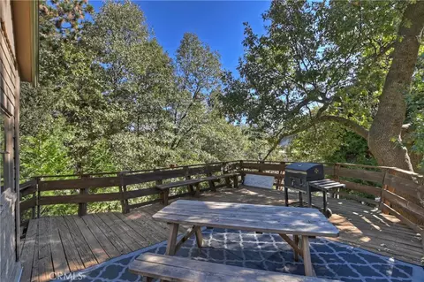 Exterior - 1262 Bear Springs Rd, Rimforest, CA 92378 photo 6 of 7