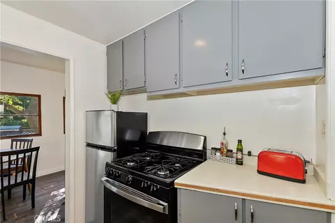 Kitchen - 1262 Bear Springs Rd, Rimforest, CA 92378 photo 5 of 5
