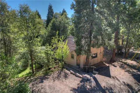 Exterior - 1262 Bear Springs Rd, Rimforest, CA 92378 photo 2 of 7