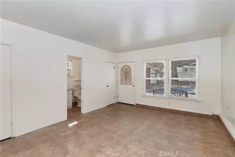 Living - 23581 Lake Dr, Crestline, CA 92325 photo 8 of 8