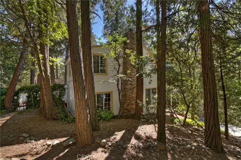 Exterior - 23581 Lake Dr, Crestline, CA 92325 photo 2 of 9