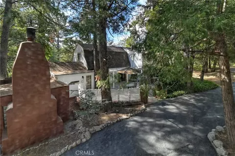 Exterior - 23581 Lake Dr, Crestline, CA 92325 photo 8 of 9