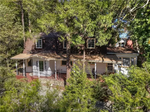 23581 Lake Dr, Crestline, CA 92325