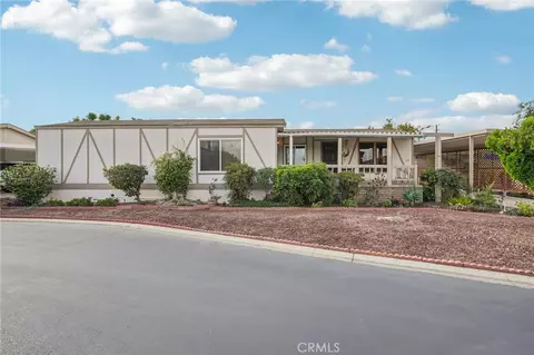 307 S Smith #15, Corona, CA 92882