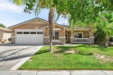 876 Aria Rd, Hemet, CA 92543