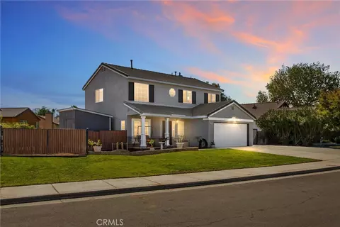 717 Lions Lair Rd, Beaumont, CA 92223