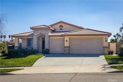 31829 Oak Wood Cir, Yucaipa, CA 92399