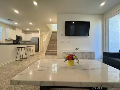 10201 Oxbow Loop, Riverside, CA 92503 photo 8