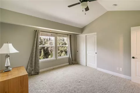 Bedroom - 28449 Fresh Spring Ln, Lake Arrowhead, CA 92352 photo 2 of 7