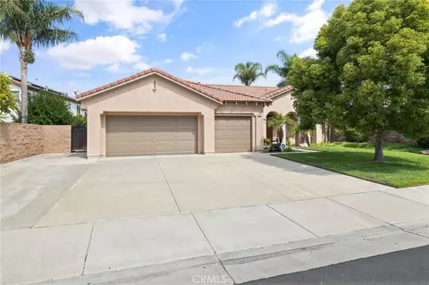 13512 Aspen Leaf Ln, Eastvale, CA 92880