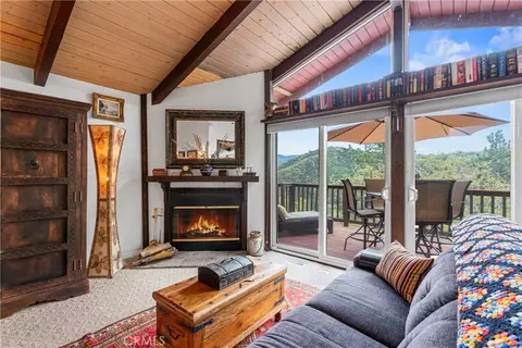 Living - 705 Cypress Rd, Cedar Glen, CA 92321 photo 2 of 4