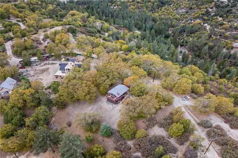 View/Area - 705 Cypress Rd, Cedar Glen, CA 92321 photo 1 of 3