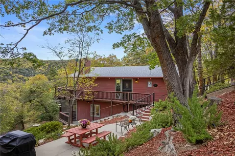 Exterior - 705 Cypress Rd, Cedar Glen, CA 92321 photo 11 of 22