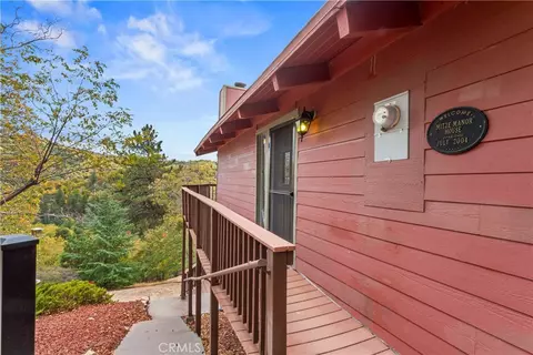 Exterior - 705 Cypress Rd, Cedar Glen, CA 92321 photo 7 of 22