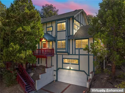 955 Teakwood Dr, Lake Arrowhead, CA 92352