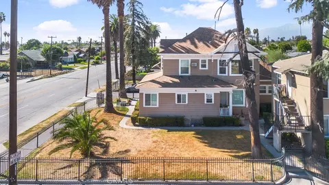 708 W 9th St, San Bernardino, CA 92410