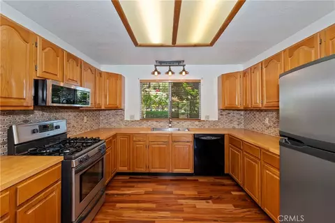 Kitchen - 489 Dorn, Crestline, CA 92325 photo 4 of 4