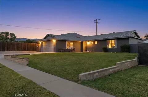 7511 Buckeye St, Highland, CA 92346