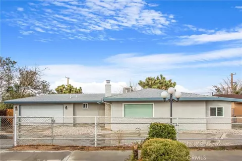 16182 Spruce St, Hesperia, CA 92345