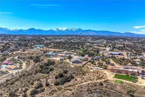 View/Area - 7045 Oak Hill Rd, Oak Hills, CA 92344 photo 4 of 4