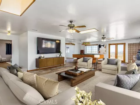 Living - 7045 Oak Hill Rd, Oak Hills, CA 92344 photo 3 of 5
