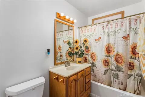 Bath - 7045 Oak Hill Rd, Oak Hills, CA 92344 photo 2 of 2