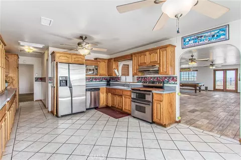 Kitchen - 7045 Oak Hill Rd, Oak Hills, CA 92344 photo 1 of 2