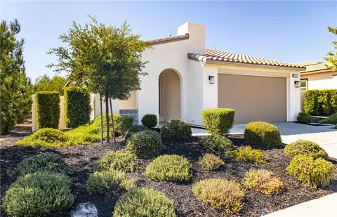 1557 Gardenview Trl, Beaumont, CA 92223