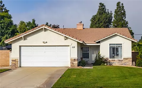 925 S Navano St, Colton, CA 92324