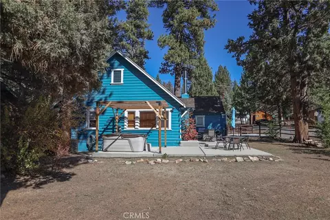 Exterior - 592 Douglas St, Big Bear Lake, CA 92315 photo 3 of 10