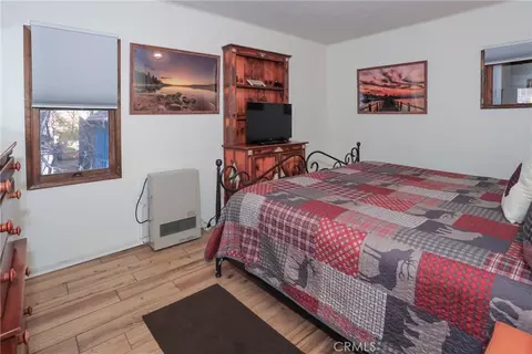 Bedroom - 592 Douglas St, Big Bear Lake, CA 92315 photo 1 of 8