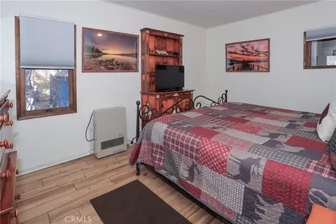 Bedroom - 592 Douglas St, Big Bear Lake, CA 92315 photo 1 of 8