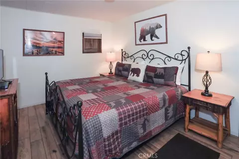 Bedroom - 592 Douglas St, Big Bear Lake, CA 92315 photo 2 of 8