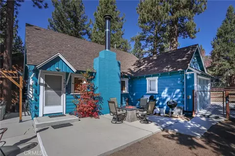 592 Douglas St, Big Bear Lake, CA 92315