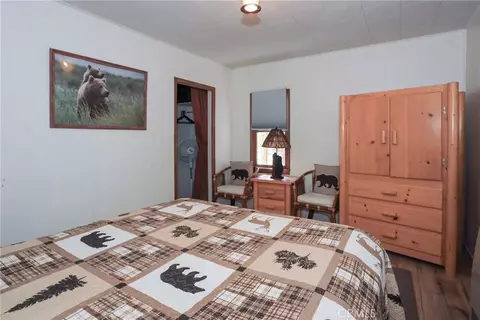 Bedroom - 592 Douglas St, Big Bear Lake, CA 92315 photo 8 of 8
