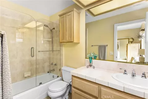 Bath - 1711 Kyle, Redlands, CA 92373 photo 3 of 5