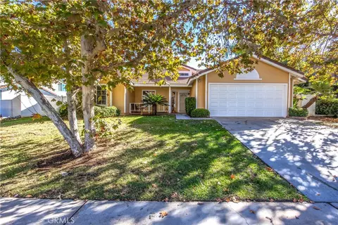 210 Auburn Ct, Redlands, CA 92374