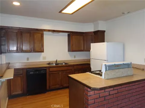 1021 Coulter Pne, Crestline, CA 92325