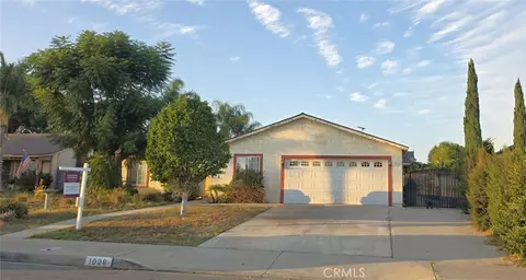1028 W Woodcrest St, Bloomington, CA 92316