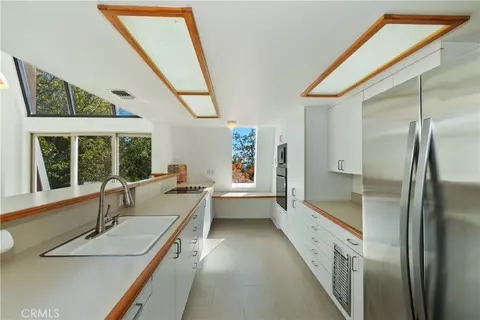 Kitchen - 22 Holly Dr, Running Springs, CA 92382 photo 1 of 4