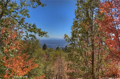 View/Area - 22 Holly Dr, Running Springs, CA 92382 photo 1 of 5
