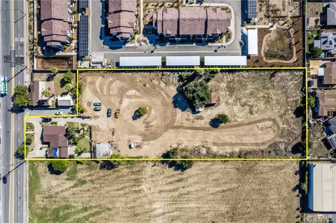 View/Area - 831 W Lugonia, Redlands, CA 92374 photo 5 of 20