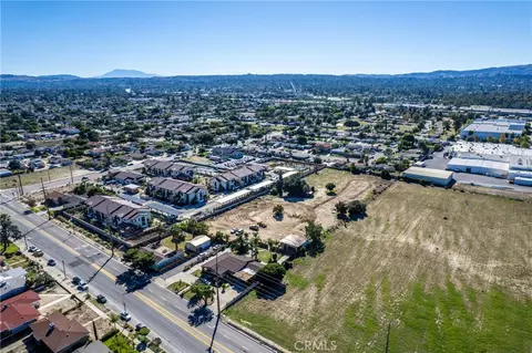View/Area - 831 W Lugonia, Redlands, CA 92374 photo 15 of 20