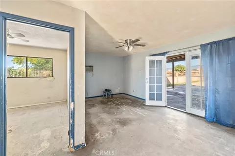 Living - 831 W Lugonia, Redlands, CA 92374 photo 5 of 5