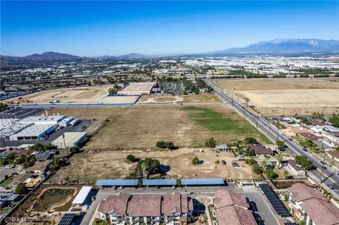 View/Area - 831 W Lugonia, Redlands, CA 92374 photo 19 of 20