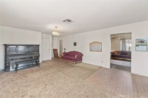 Living - 831 W Lugonia, Redlands, CA 92374 photo 2 of 5